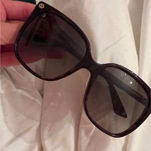 Gucci sunglasses bought March 2022!